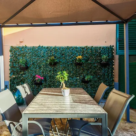 Il Patio House