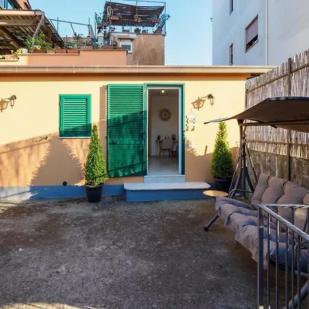 Il Patio House *